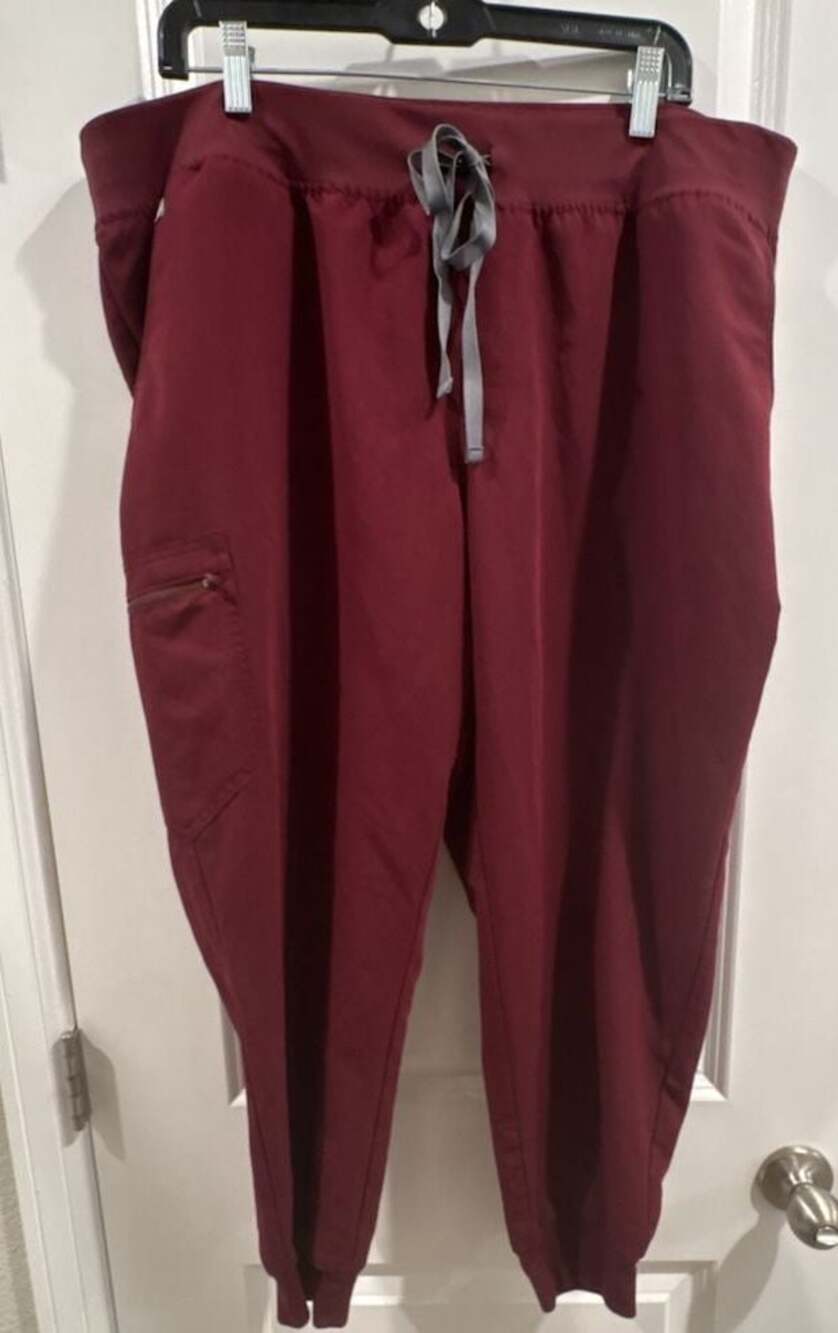 FIGS Technical Collection Zamora Jogger Scrub Pants Burgundy Size 3XL